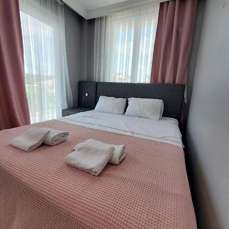 5 Mins To Airport Private Villa Room Стамбул Экстерьер фото